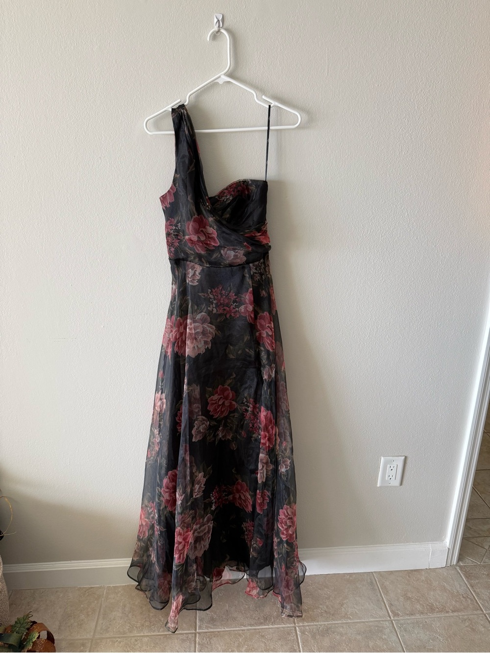 Lulu's Black One-Shoulder Floral Maxi Dress with Pink Blooms